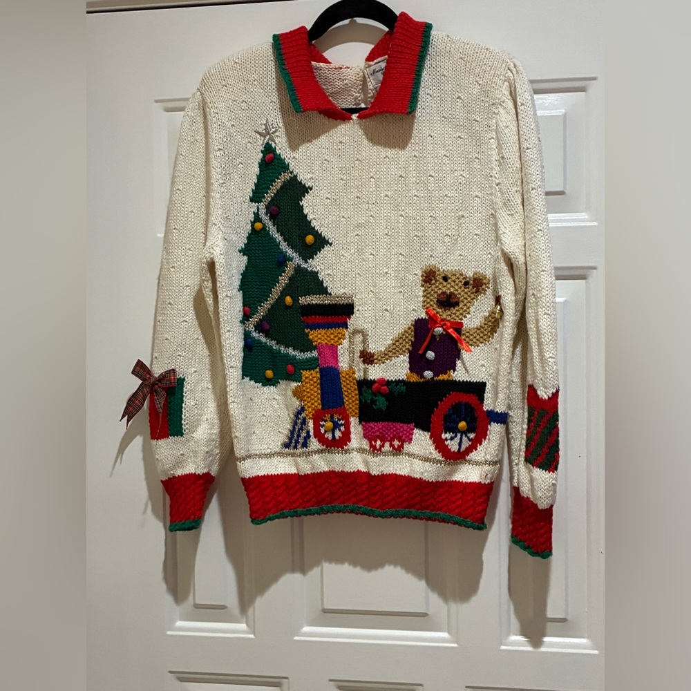 Marisa Christina classics vintage Christmas  Festive Bear on train